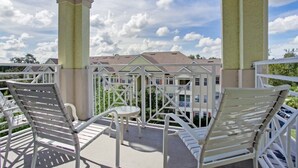 Casa de ciudad familiar, en el área del jardín | Balcón