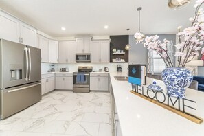 Family Villa, Multiple Bedrooms, Garden Area | Private kitchen