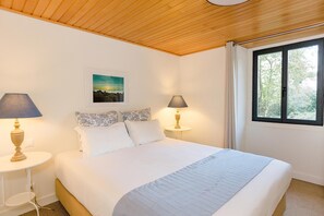 Hypo-allergenic bedding, desk, soundproofing, iron/ironing board - Sintra Bliss A Part (Sintra)