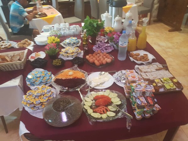 Desayuno buffet incluido todos los días