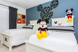 7 camere, con stile personalizzato, con arredamento individuale
