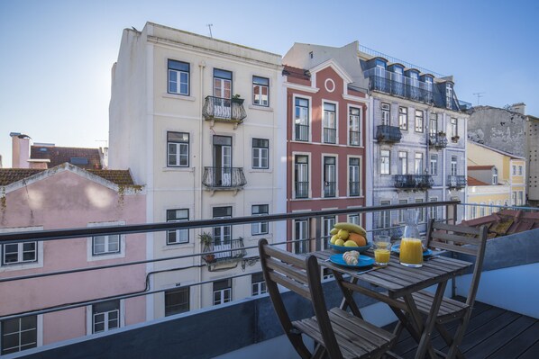 Terrace/patio - Lapa House (Lisbon)
