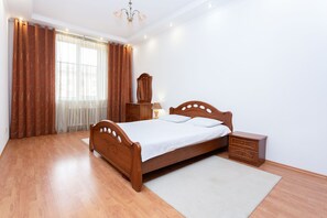 Superior Apartment (floor 4) | 1 bedroom, hypo-allergenic bedding, individually decorated - MinskLux Apartment Lenina str. 4 (Minsk)