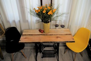 Leilighet | Spiseområde på rommet