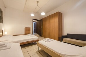 Appartement, 1 chambre | 1 chambre, bureau, fer et planche à repasser, Wi-Fi gratuit