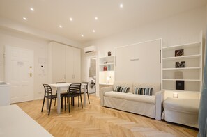Living area - Calzolerie studio (Bologna)