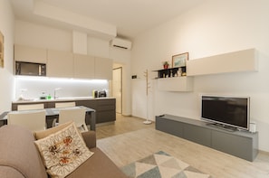 Apartment, 1 Bedroom | Living area - Colonna Home (Bologna)