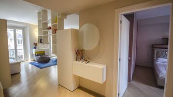 Appartement, 1 slaapkamer | Woonruimte | Een flatscreentelevisie