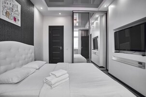 Deluxe-Apartment | 2 Schlafzimmer, Allergikerbettwaren, individuell dekoriert, Schreibtisch