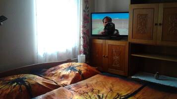 1 habitación, wifi y ropa de cama