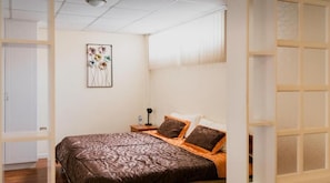 Comfort Double Room | Desk, laptop workspace, free WiFi, bed sheets - Mariscal Inn & Suites (Cuenca)