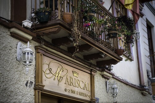 Mariscal Inn & Suites