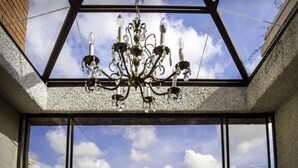 Interior detail - Mariscal Inn & Suites (Cuenca)