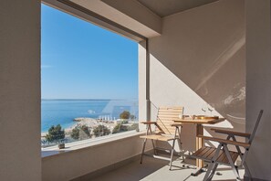 Deluxe Apartment, 2 Bedrooms, Balcony | Balcony