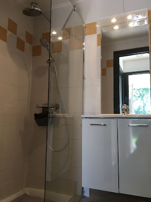 Hair dryer, towels, toilet paper