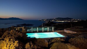 Seasonal outdoor pool, pool umbrellas, pool loungers - Apartment in Mykonos with Sea View near Ornos by GHH (Mykonos)