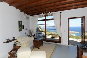 Studiolejlighed | Opholdsområde | Fladskærms-tv