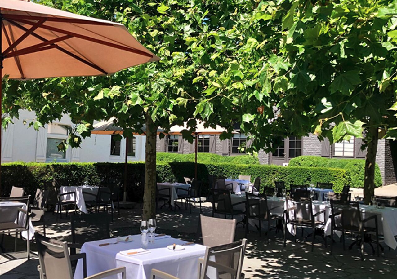 Khu tổ chức đại tiệc ngoài trời