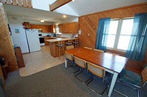 Dining - OS606- Charming cottage, 5 bedrooms, 3 baths and very close to the beach! (Corolla)