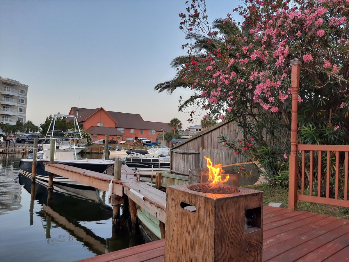 Photo 3 of Spacious Waterfront Townhome - Boat Slips - Walk to Beach - Pets Welcome