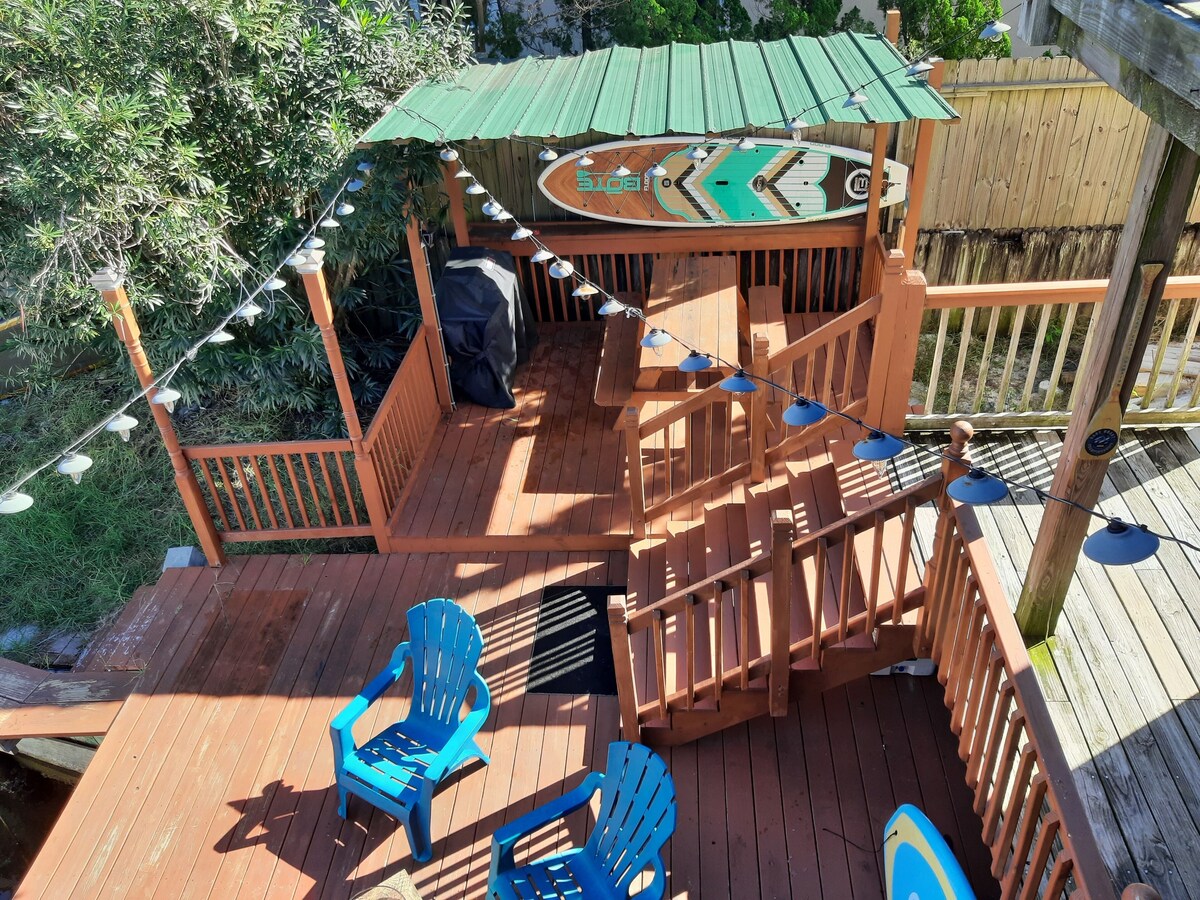 Photo 16 of Spacious Waterfront Townhome - Boat Slips - Walk to Beach - Pets Welcome