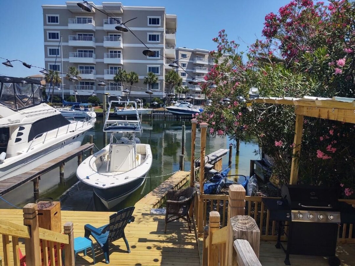 Photo 6 of Spacious Waterfront Townhome - Boat Slips - Walk to Beach - Pets Welcome