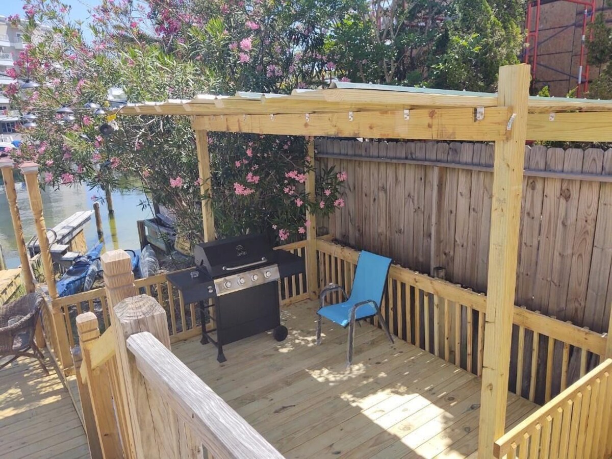 Photo 15 of Spacious Waterfront Townhome - Boat Slips - Walk to Beach - Pets Welcome