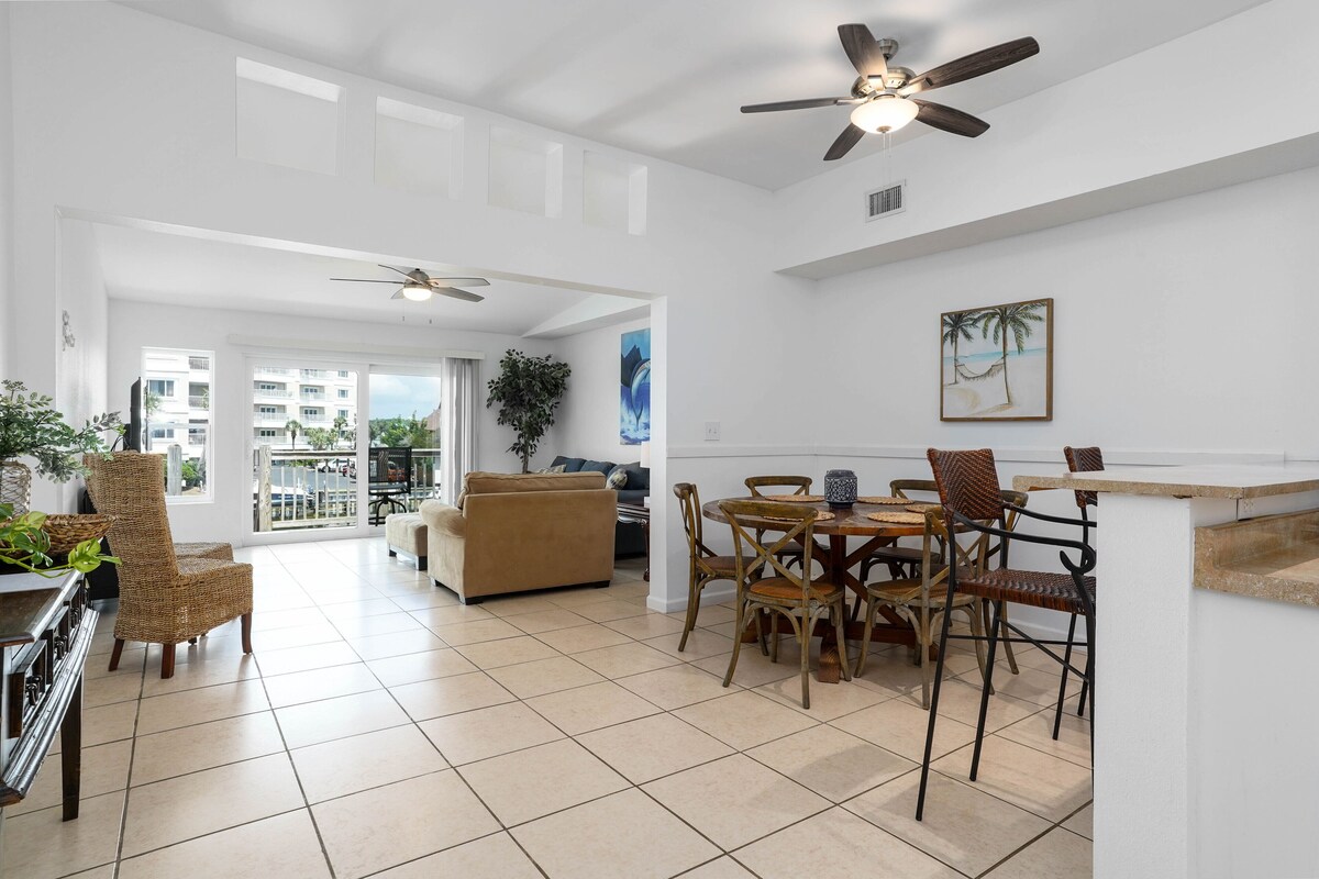 Photo 5 of Spacious Waterfront Townhome - Boat Slips - Walk to Beach - Pets Welcome