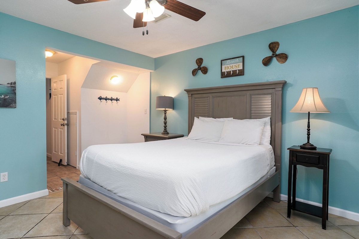 Photo 41 of Spacious Waterfront Townhome - Boat Slips - Walk to Beach - Pets Welcome