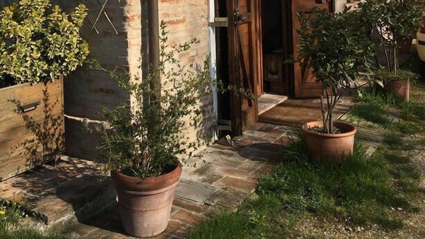 Unclassified image, 1 of 32, button - Corte di Maggio B&B (Imola)