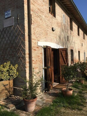 Exterior - Corte di Maggio B&B (Imola)