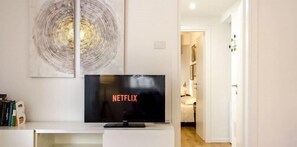 Appartamento, 1 camera da letto (Aria) | Televisione