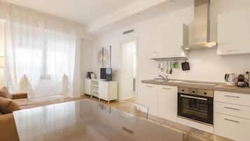 Apartment, 1 Schlafzimmer (Aria) | Eigene Küche | Großer Kühlschrank, Ofen, Herdplatte, Espressomaschine