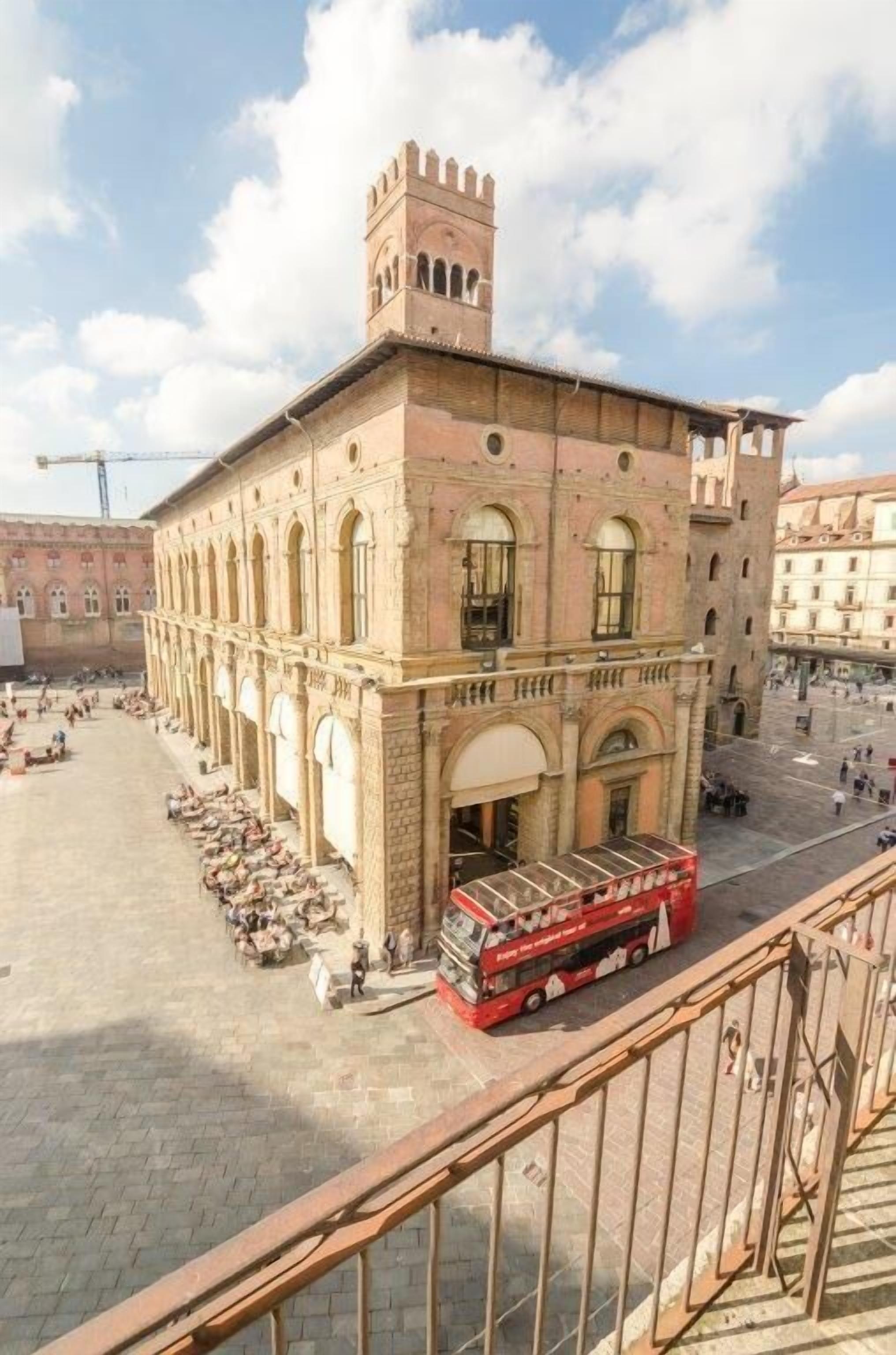 Foto - Gran Suite Piazza Maggiore - T&T communications