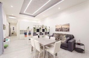 Leilighet, 2 soverom | Spiseområde på rommet