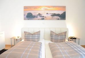 Apartment, 2 Bedrooms (Suite 22) | Soundproofing, free WiFi - Boardinghaus Norderney (Norderney)
