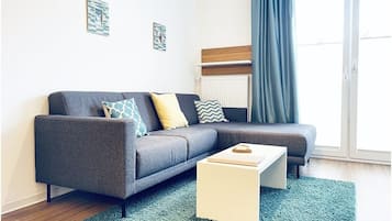 Apartment, 2 Bedrooms, Terrace, Ground Floor | Bathroom | Towels, shampoo, toilet paper