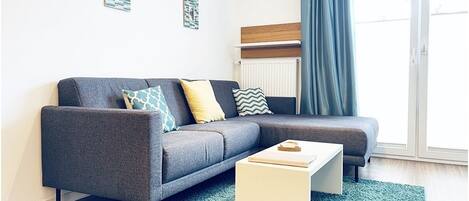 Apartment, 2 Bedrooms, Terrace, Ground Floor | Bathroom | Towels, shampoo, toilet paper