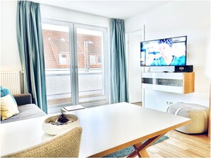 Apartment, 1 Bedroom, Balcony | Living area