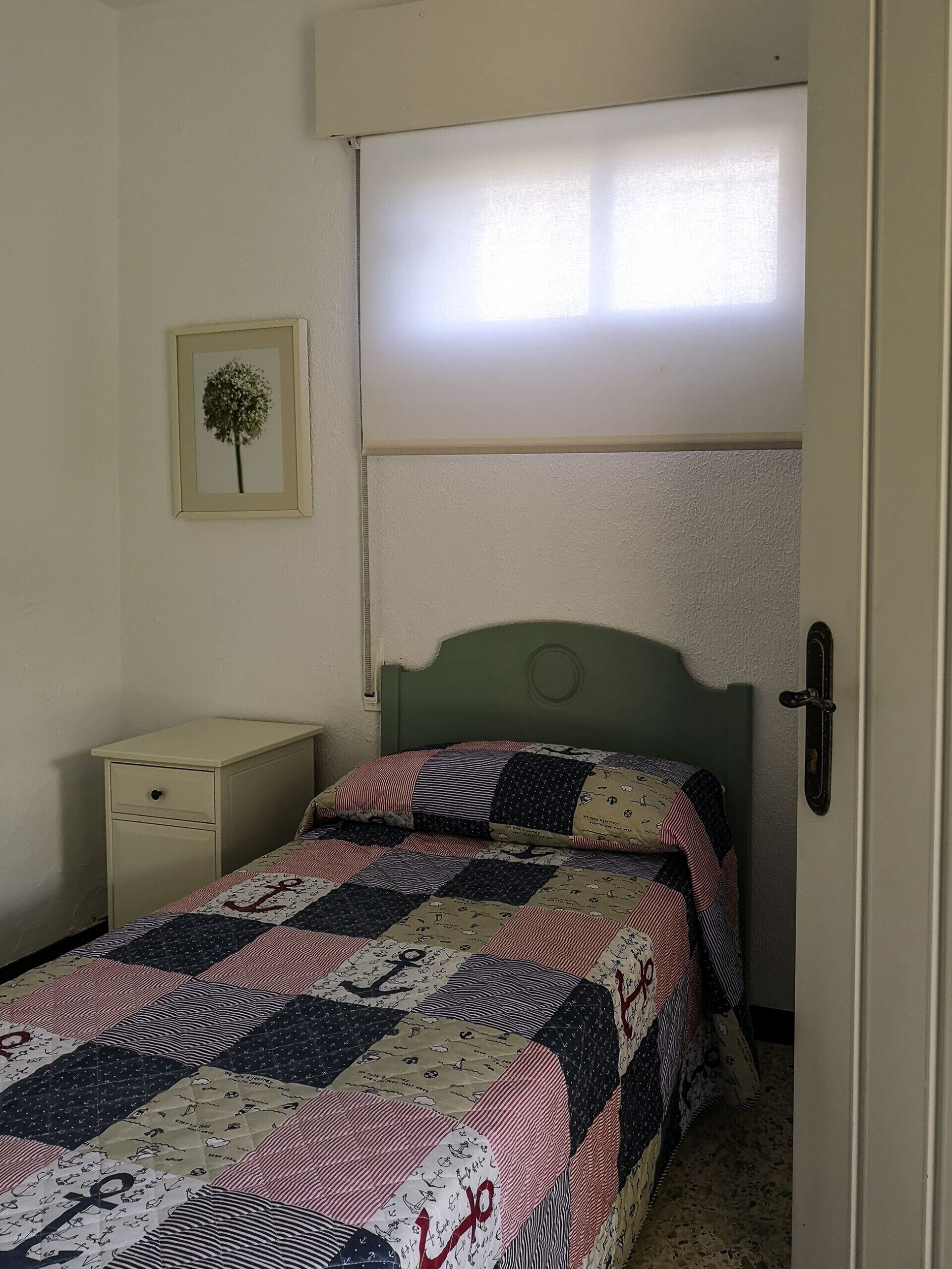 6 bedrooms, iron/ironing board, free WiFi, bed sheets