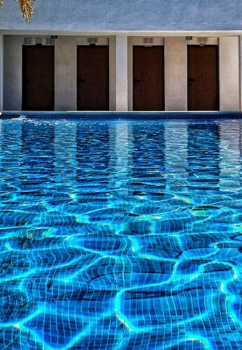 Las Palmeras. 14m pool, beach 400m