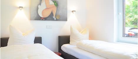 Apartment, 1 Schlafzimmer, Balkon | 2 Schlafzimmer, kostenloses WLAN