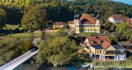 FeWo Schloß Ramspau - Forsthaus upstairs (4-star DTV)