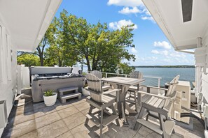 Unclassified image, 2 of 78, button - Wide Open Views: lakefront home with hot tub (Geneva)