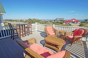 Outdoor dining - SS93- Semi-Oceanfront Home with 7 BRs and beautiful ocean views! (Kitty Hawk)