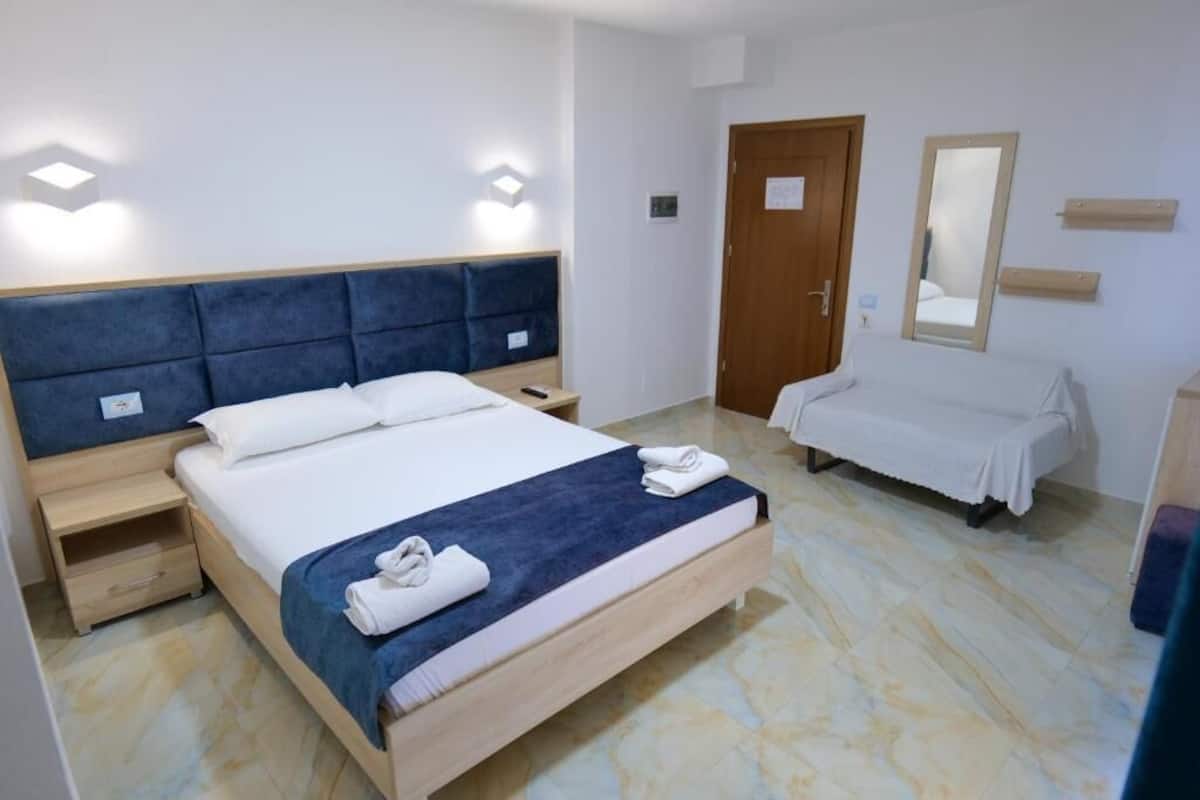 Desk, WiFi (free), bed sheets