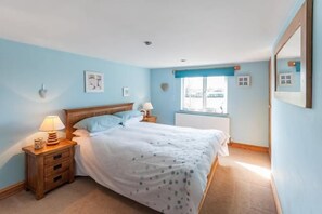 4 Schlafzimmer, Bügeleisen/Bügelbrett, WLAN, Bettwäsche