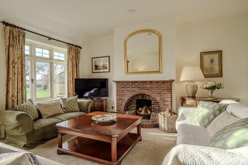 Red Roofs | East Ruston Cottages