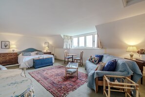 4 Schlafzimmer, Bügeleisen/Bügelbrett, WLAN, Bettwäsche