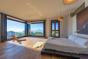 4 habitaciones, tabla de planchar con plancha y wifi gratis 